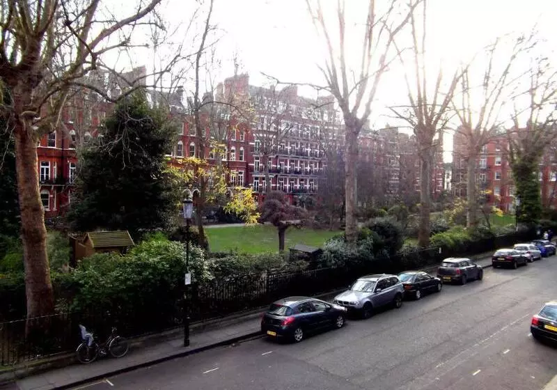 Maranton House Hotel Kensington