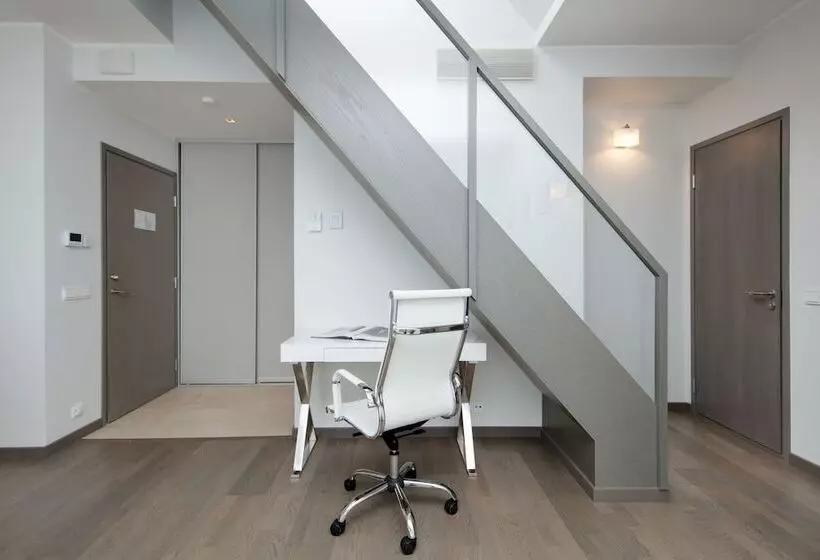 8era Business Executive Rotermanni Apts