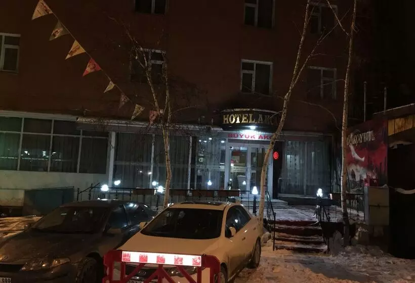 هتل Buyuk Akcay