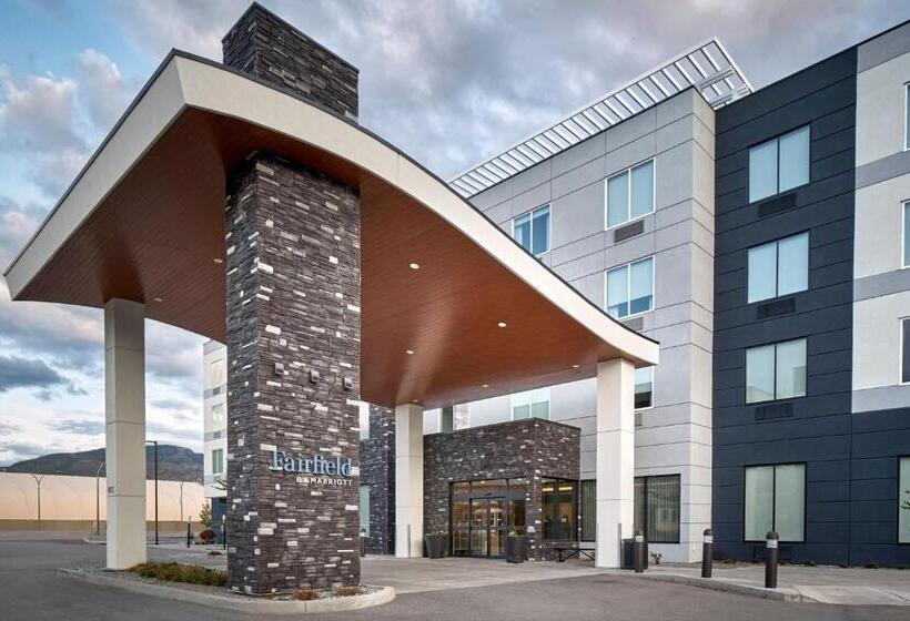 בית מלון כפרי Fairfield Inn & Suites By Marriott Penticton