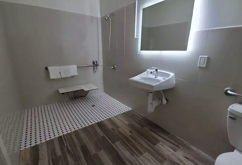 Motelli Crestridge Inn