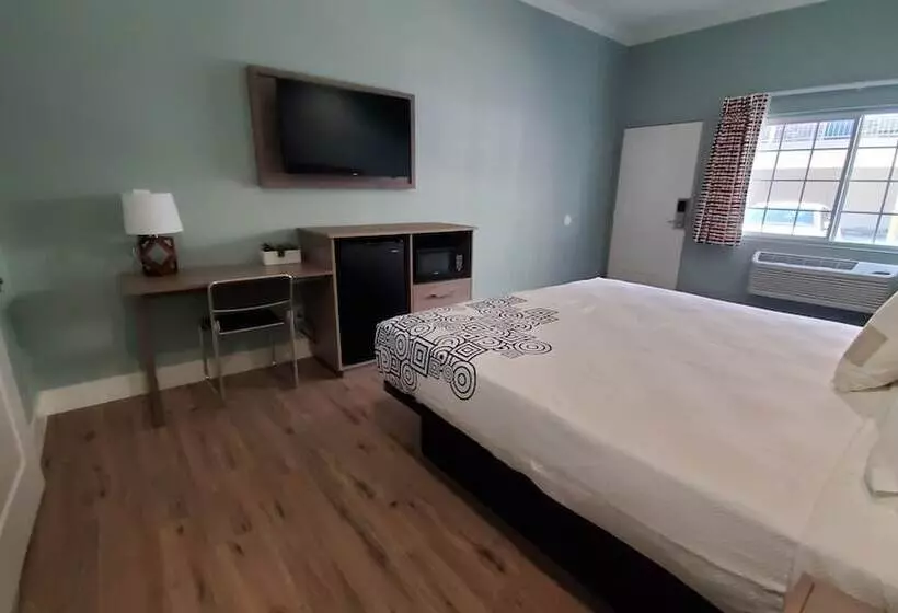 Motelli Crestridge Inn