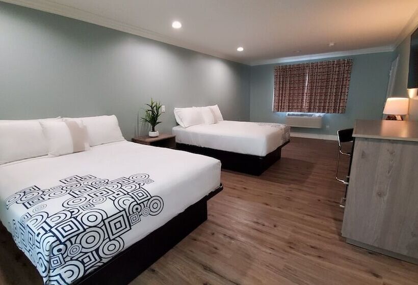 مُتل Crestridge Inn