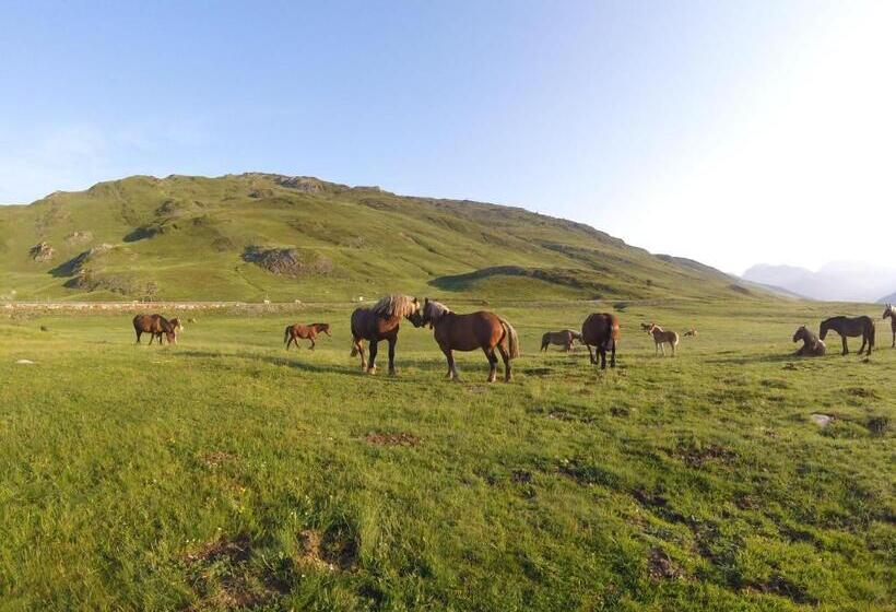 Apartamentos Snö Mont Romies Unhola