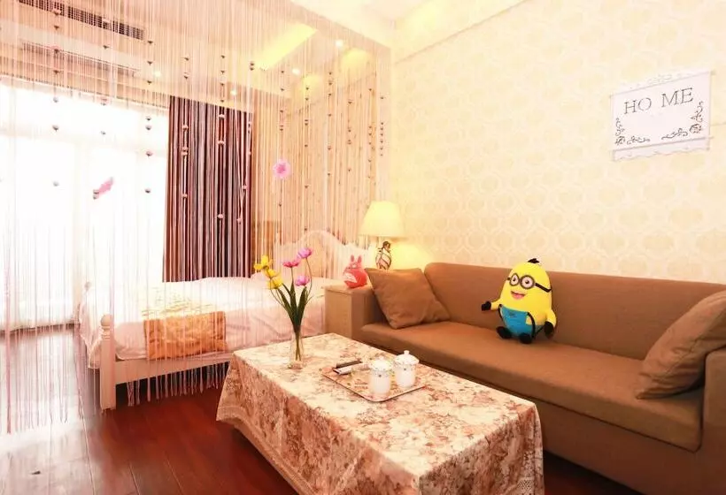 Chengdu Azure Apartment