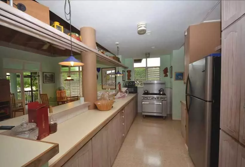Hang Time, 3br By Jamaican Treasures