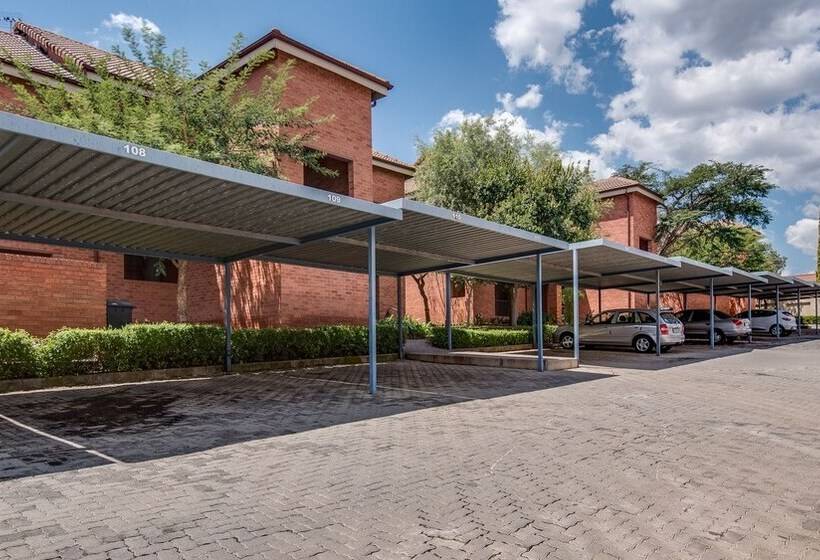 Jozistay Savannah Apartments