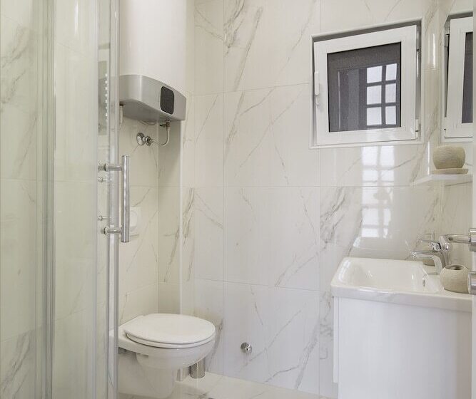 پانسیون Apartments Lazy Hill