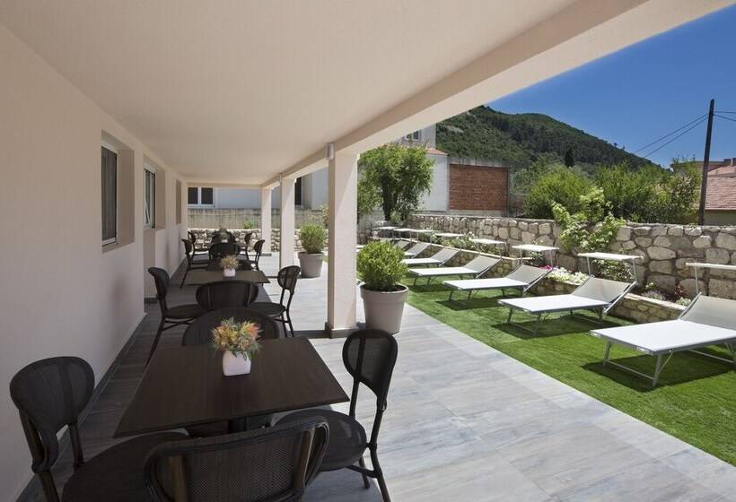 پانسیون Apartments Lazy Hill