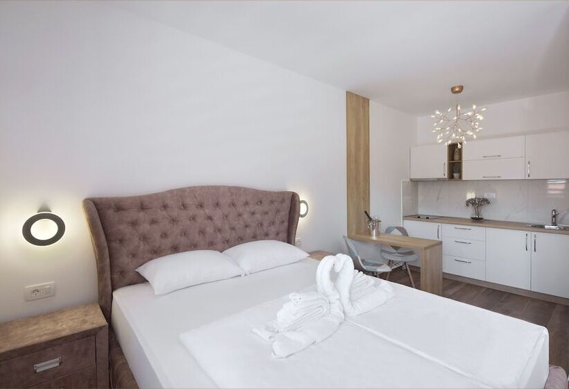 پانسیون Apartments Lazy Hill