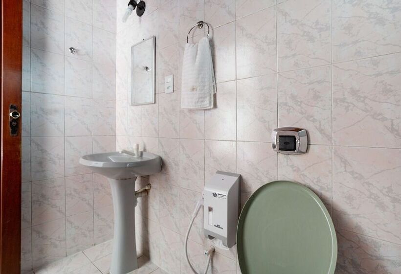 پانسیون Pousada Lago De Garda