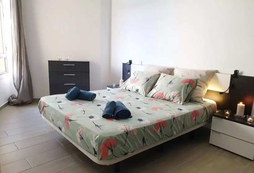 Pizarro Oceanfront By Canary365