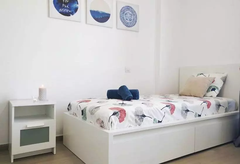 Pizarro Oceanfront By Canary365