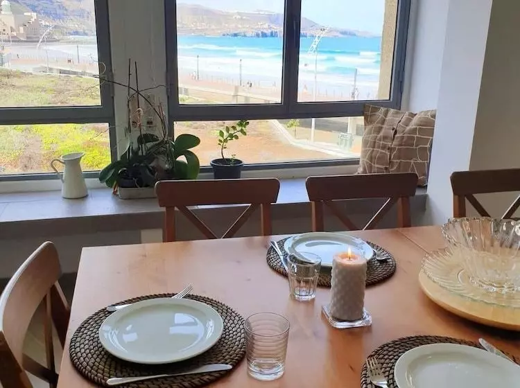 Pizarro Oceanfront By Canary365