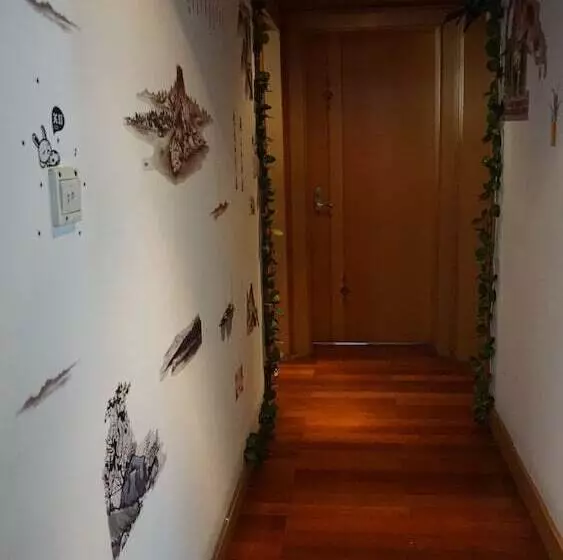 Shanghai Mofang Style Girls' Hostel