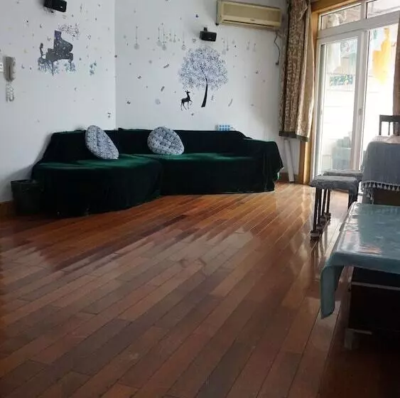 Shanghai Mofang Style Girls' Hostel