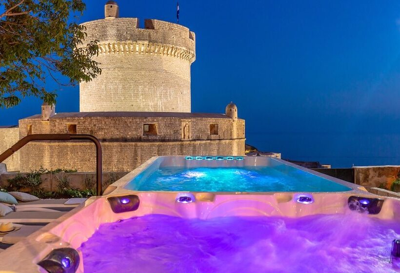 Hedera Estate, Villa Hedera V