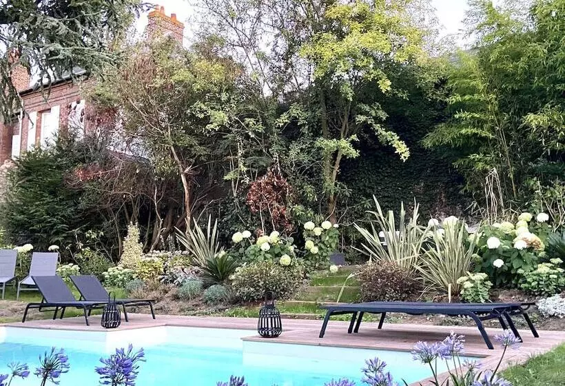 Aamiaismajoitus (B&B) Villa Du Cedre Honfleur