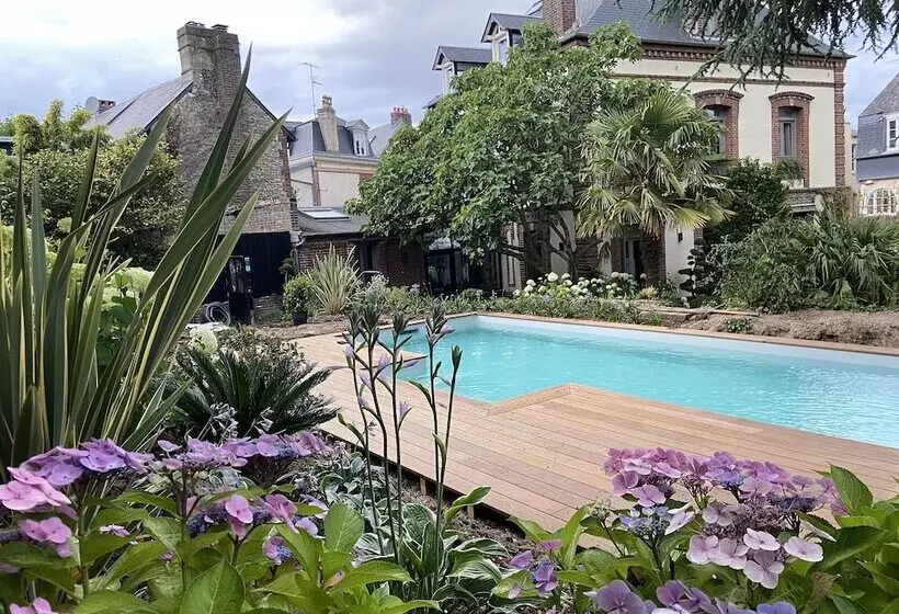 Aamiaismajoitus (B&B) Villa Du Cedre Honfleur