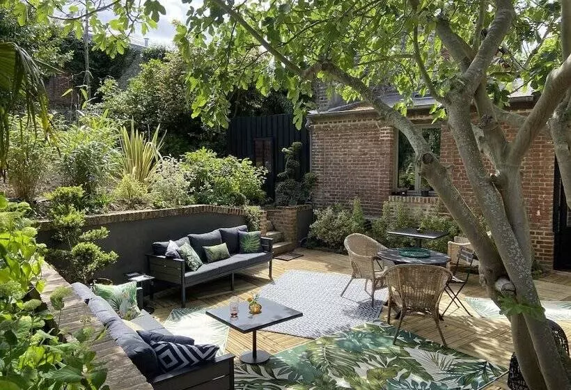 Aamiaismajoitus (B&B) Villa Du Cedre Honfleur