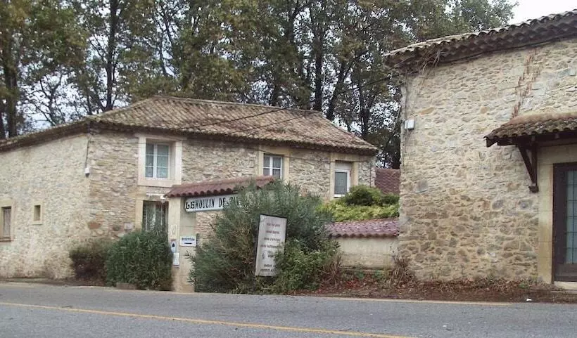 Hotelli L Auberge Du Moulin De La Tave