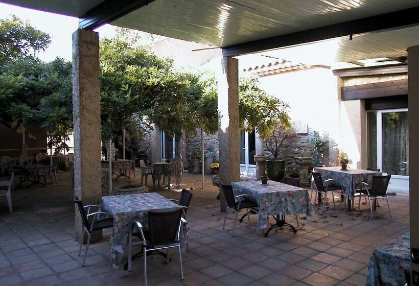 ホテル L Auberge Du Moulin De La Tave