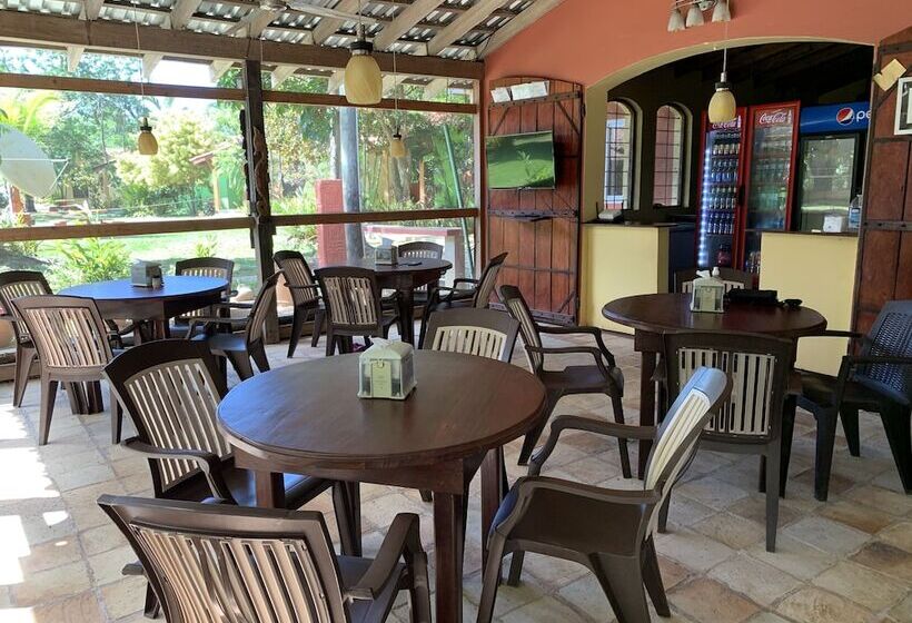 هتل Tranquility Bay Beach Retreat