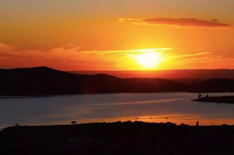 Hotelli Wakana Lake Glamping