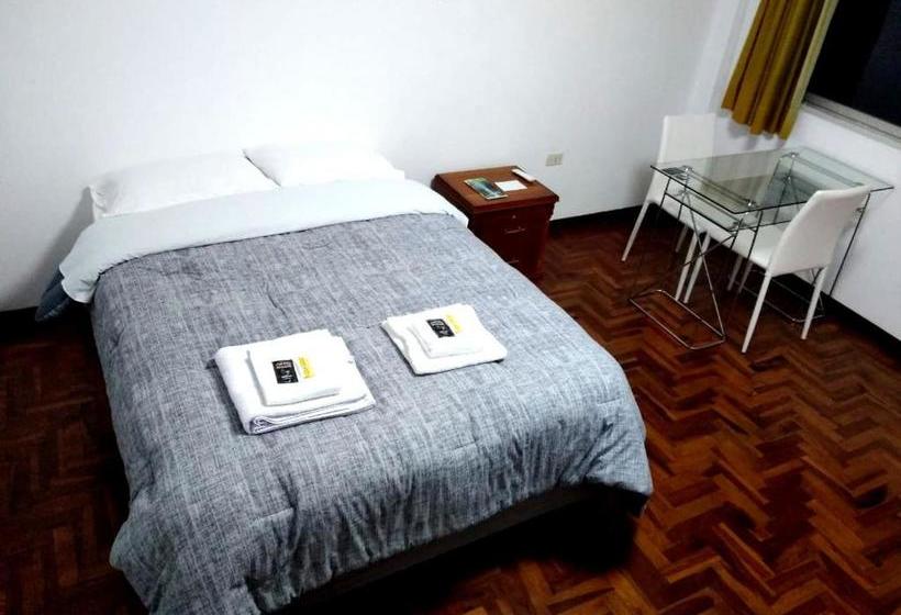 پانسیون Santa Victoria House