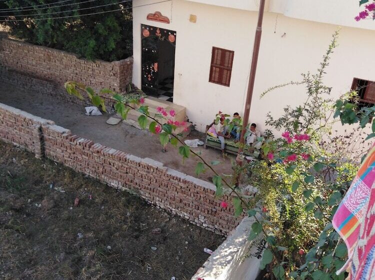 پانسیون Sun Flats Nile View Luxor