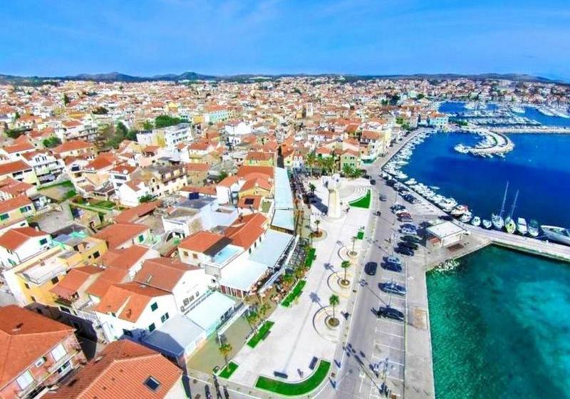 호텔 Apartments Kristina