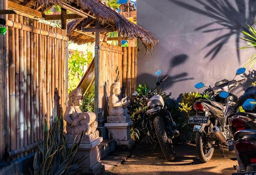 فندق Bali Full Moon Guest House