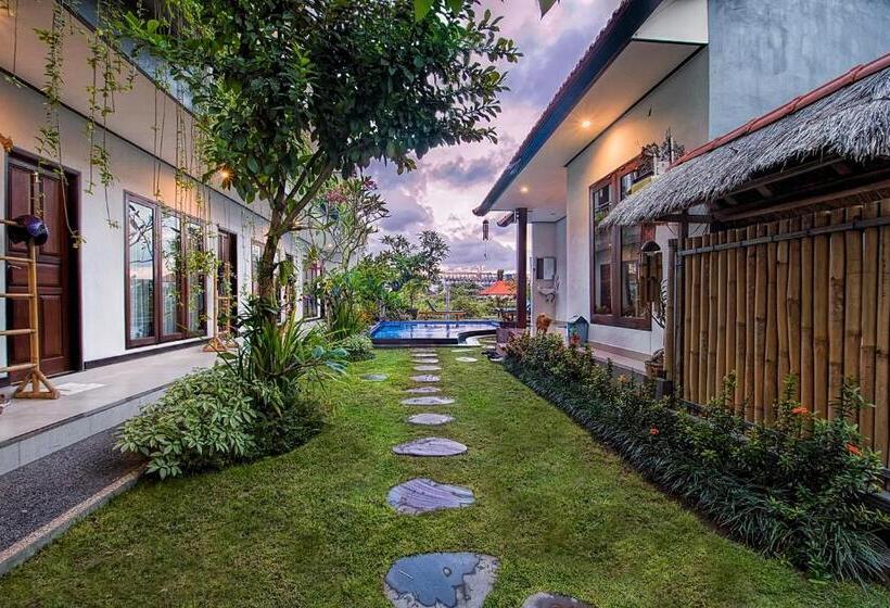 فندق Bali Full Moon Guest House