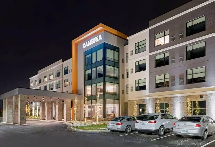 Cambria Hotel Detroit Shelby Township