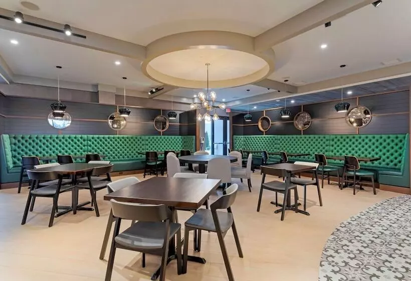 Cambria Hotel Detroit Shelby Township