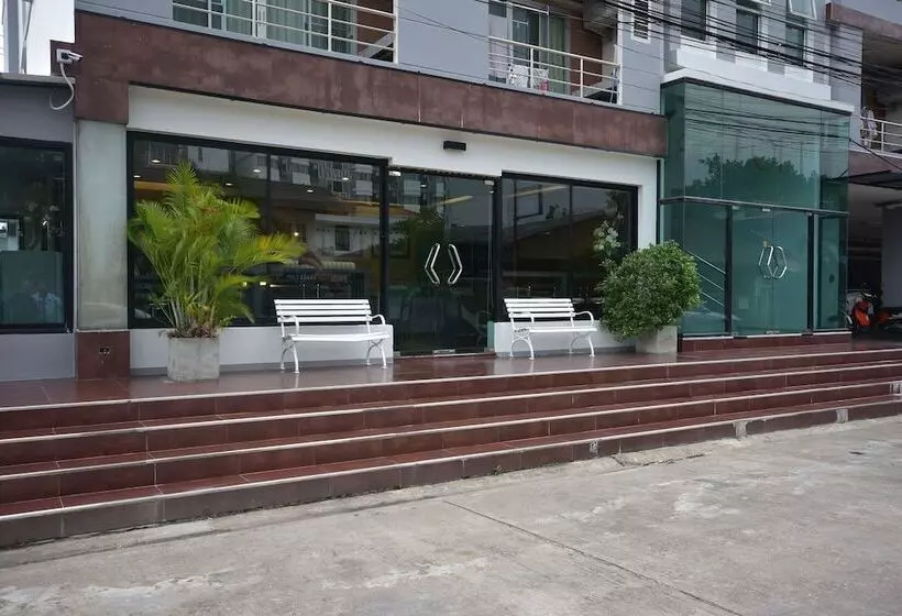 هتل Loft Salaya