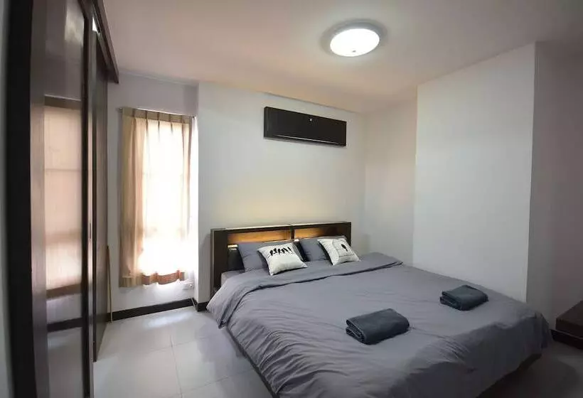 هتل Loft Salaya