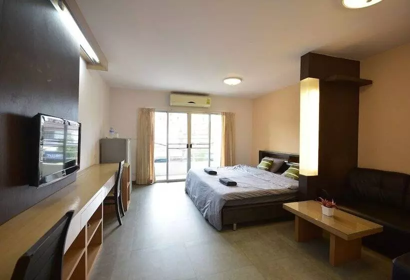 هتل Loft Salaya