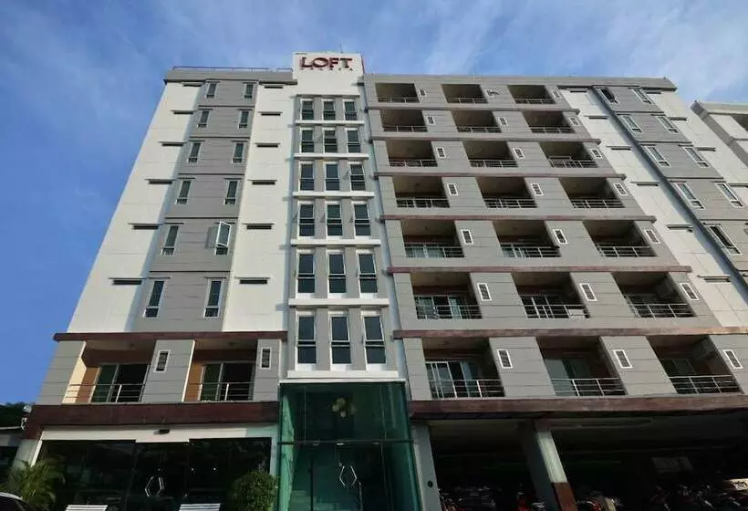 هتل Loft Salaya