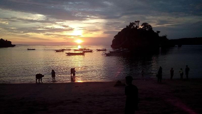 酒店 Penida Bay Village