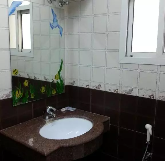 هتل Rimal Suites Apartments