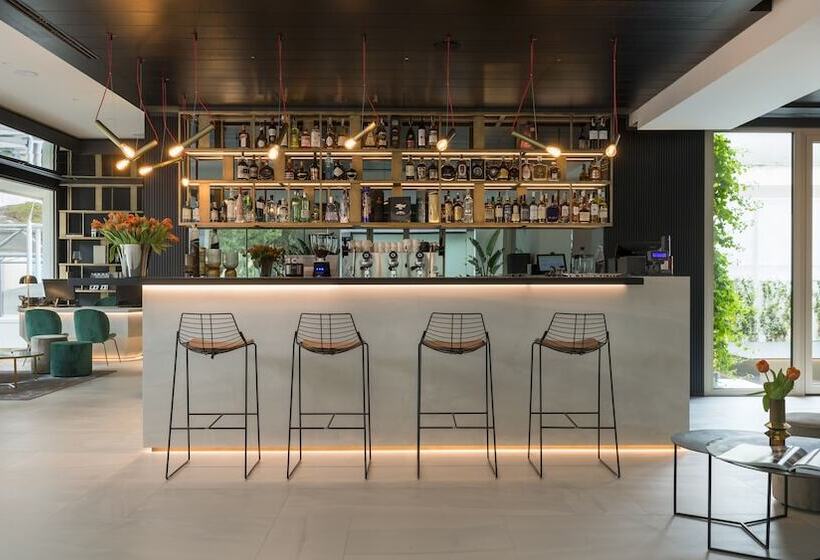 ホテル We.me Suite