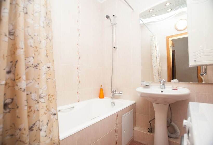 Kvart Boutique Kiyevskiy