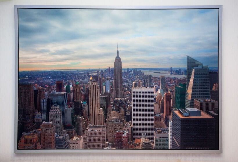 Kvart Boutique Kiyevskiy