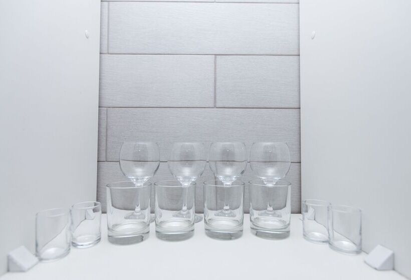 Kvart Boutique Kiyevskiy