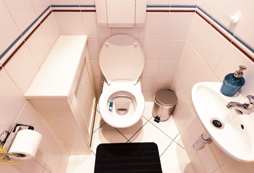 My City Apartments   Prime Location