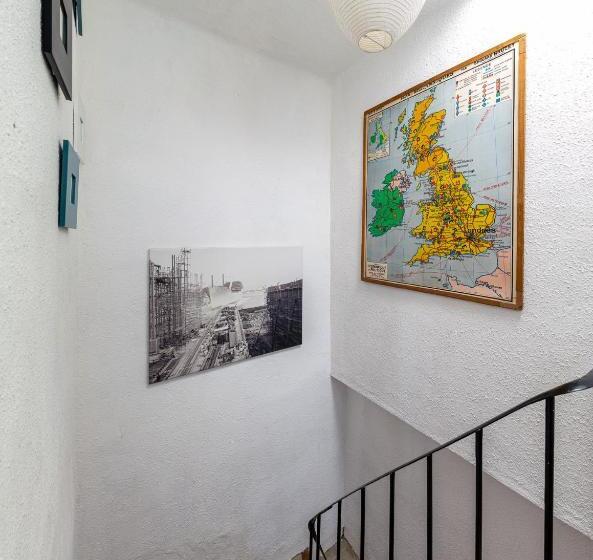 The Crew House La Ciotat Maison De Pêcheur En Triplex 3 Chambres Et Box Privatif Au Dessus Du Vieu