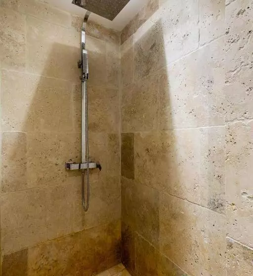 The Crew House La Ciotat   Maison De Pêcheur En Triplex 3 Chambres Et Box Privatif Au Dessus Du Vieu