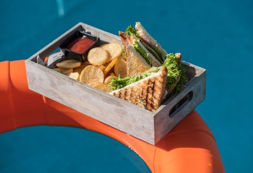 ホテル Riviera Boutique