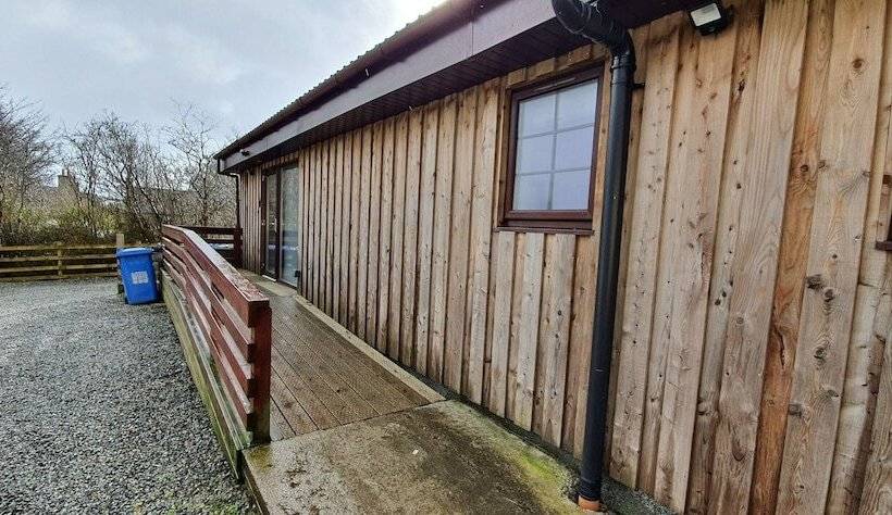 Beautiful Cottage In Stornoway